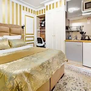 Premium 2 Minutes Walk From Champs-elysees Parijs