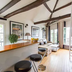 Luxurious Duplex - Of Montmartre Parijs